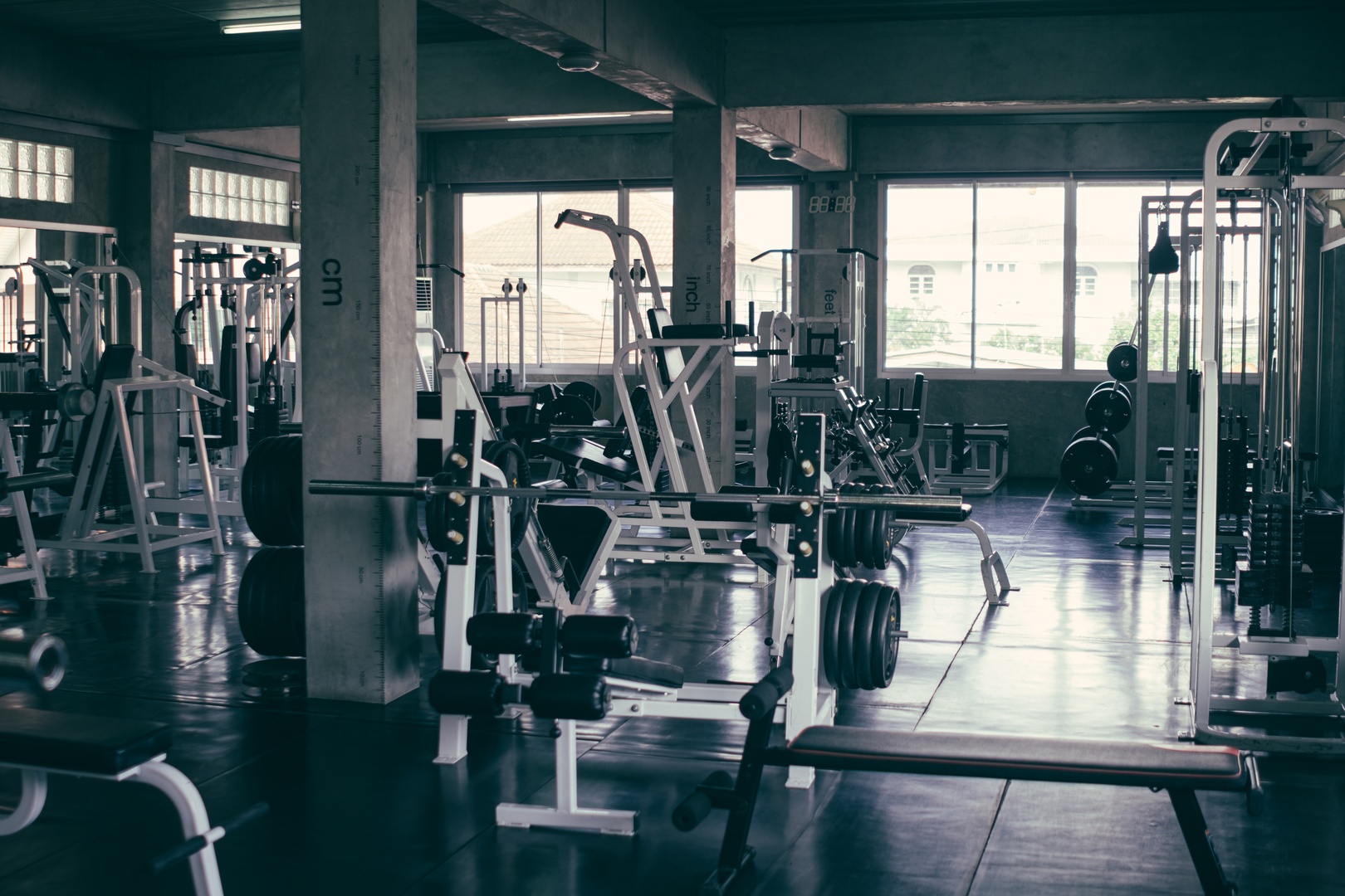 Why Natural Lifters Need More Recovery and Less Volume Than Enhanced Lifters